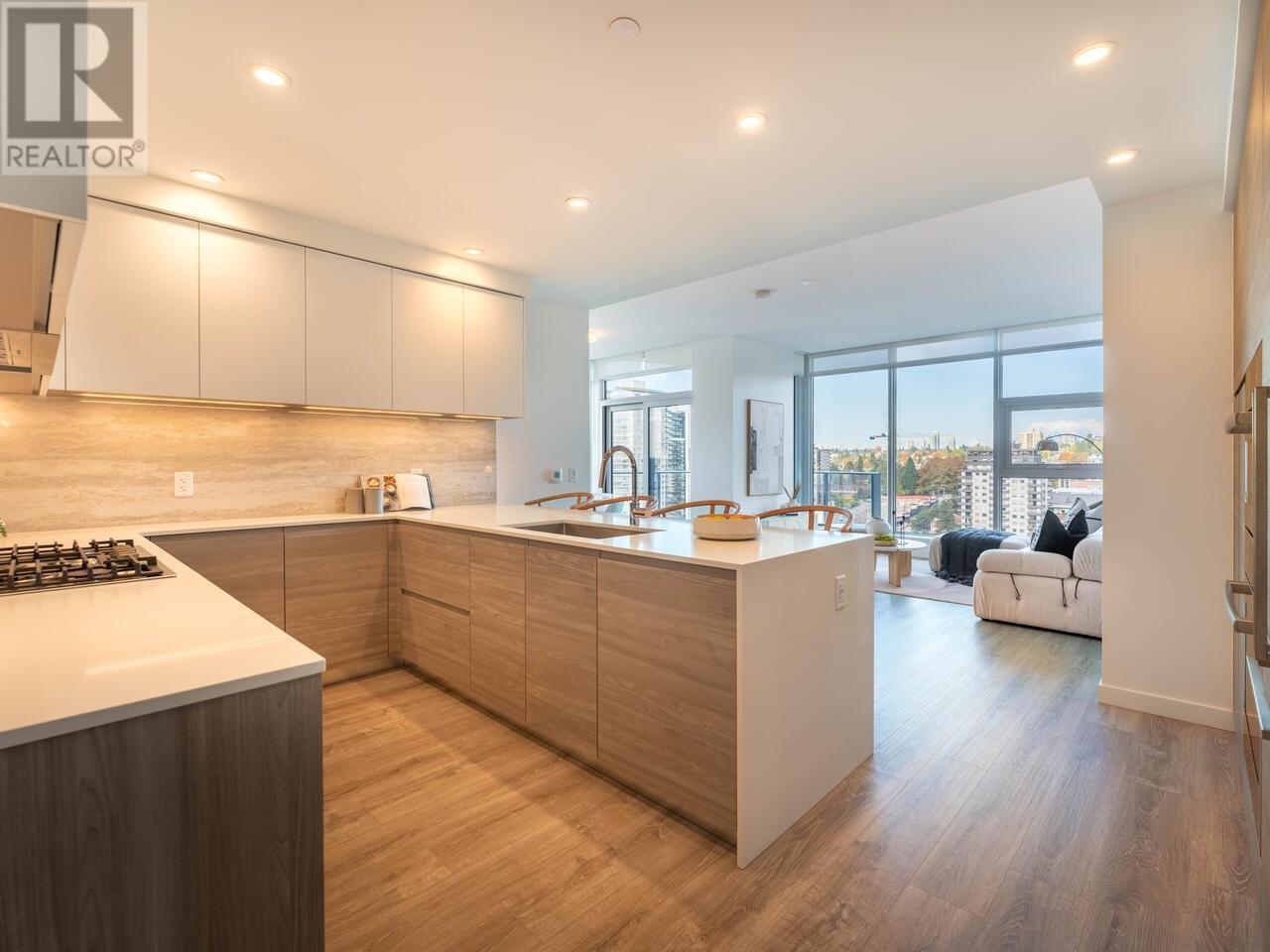 1903 680 Quayside Drive, New Westminster, British Columbia  V3M 0P2 - Photo 3 - R2966967