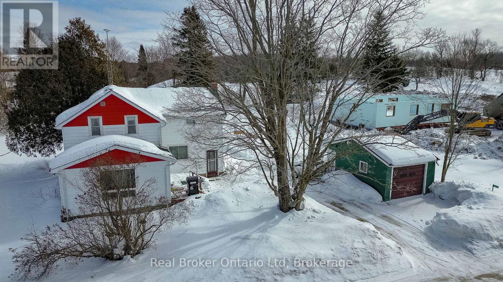 117 Gordon Street S, Chatsworth, Ontario  N0H 1G0 - Photo 2 - X11997348
