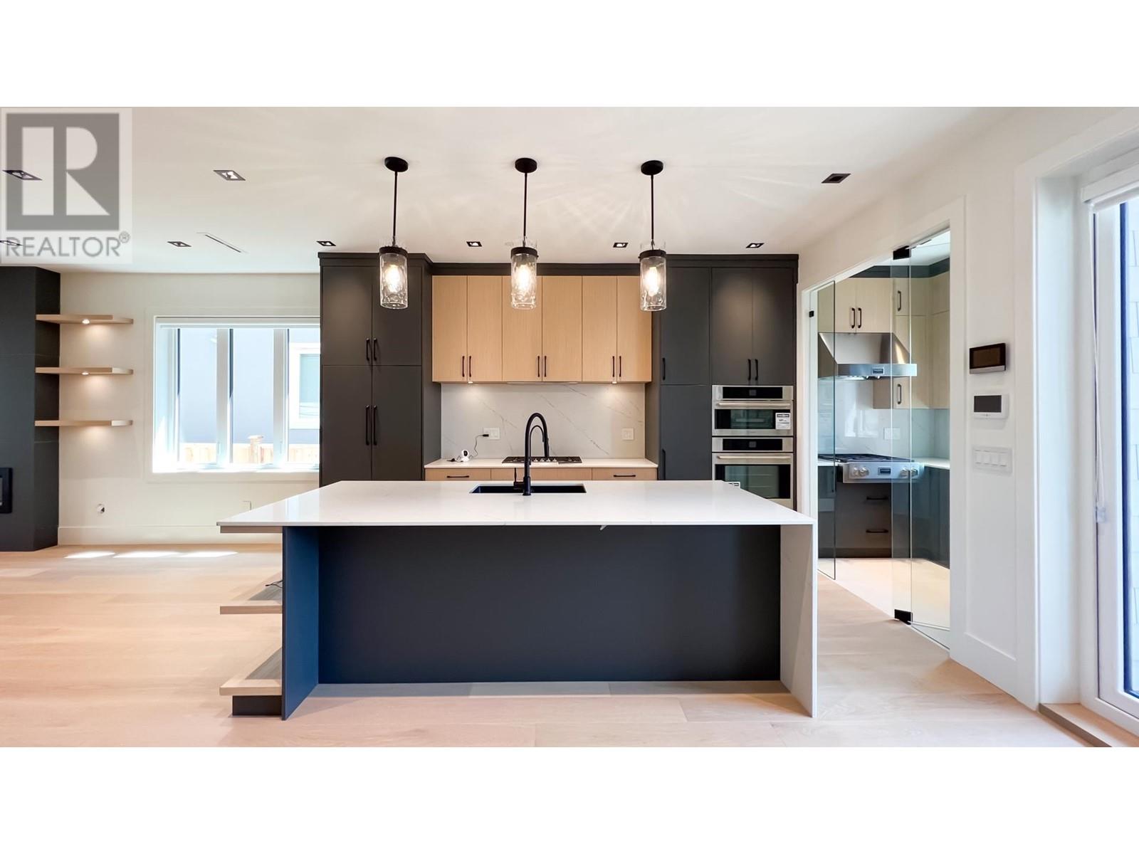 1960 W 42nd Avenue, Vancouver, British Columbia  V6M 2B1 - Photo 6 - R2974252