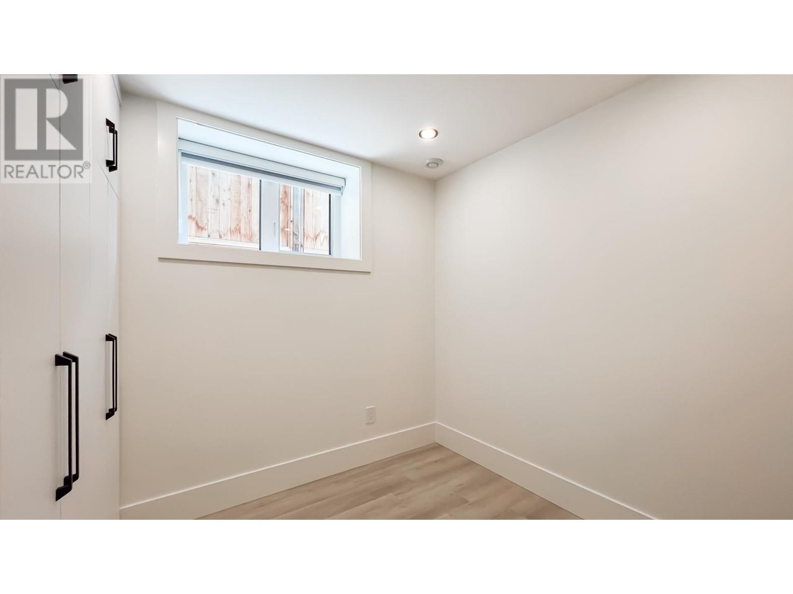1960 W 42nd Avenue, Vancouver, British Columbia  V6M 2B1 - Photo 34 - R2974252