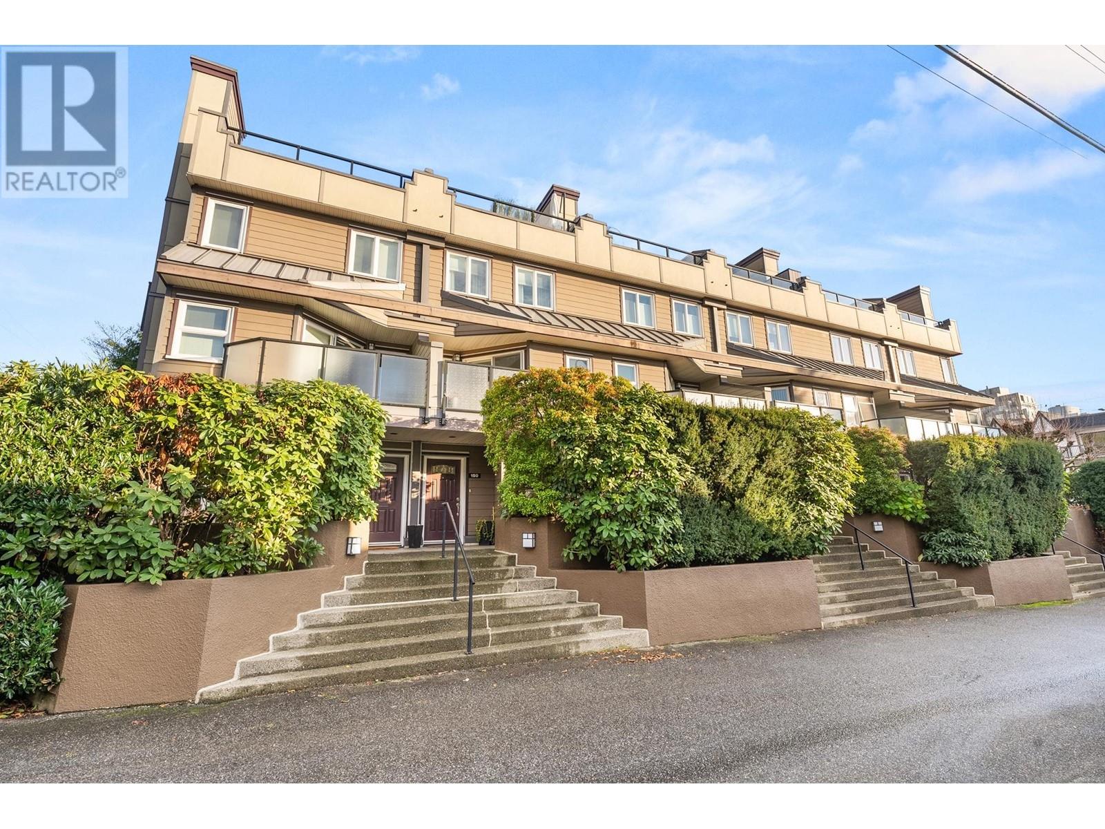 150 W 18th Street, North Vancouver, British Columbia  V7M 1W4 - Photo 32 - R2974361