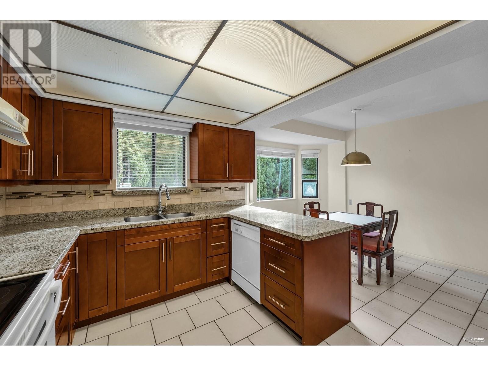 5222 Turquoise Drive, Richmond, British Columbia  V7C 4Z7 - Photo 13 - R2974357