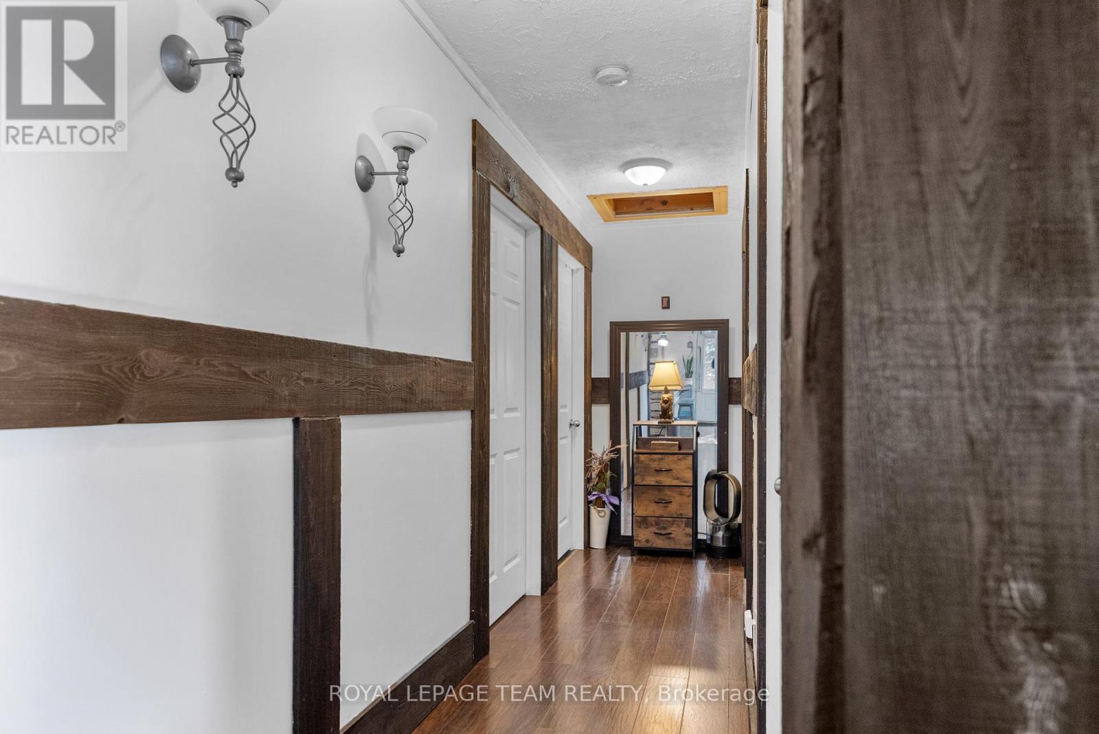 105 Heins Road, Lyndoch And Raglan, Ontario  K0J 2E0 - Photo 25 - X12003392