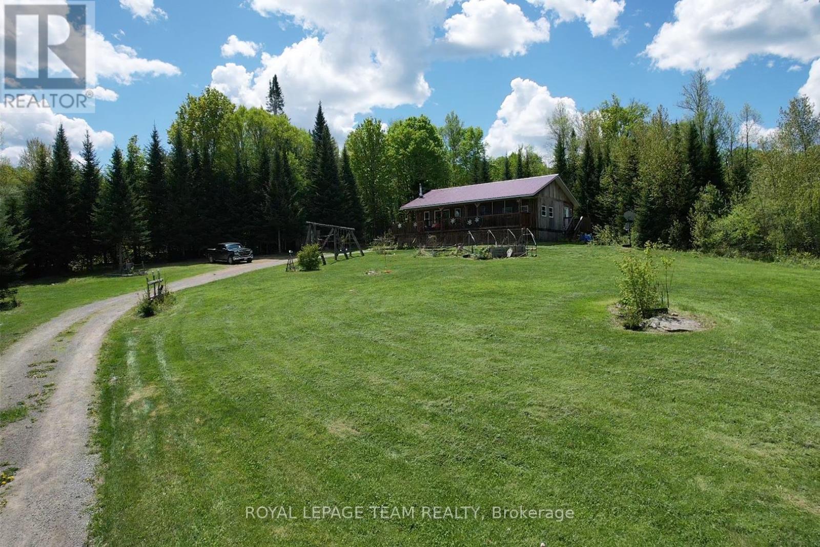 105 Heins Road, Lyndoch And Raglan, Ontario  K0J 2E0 - Photo 5 - X12003392