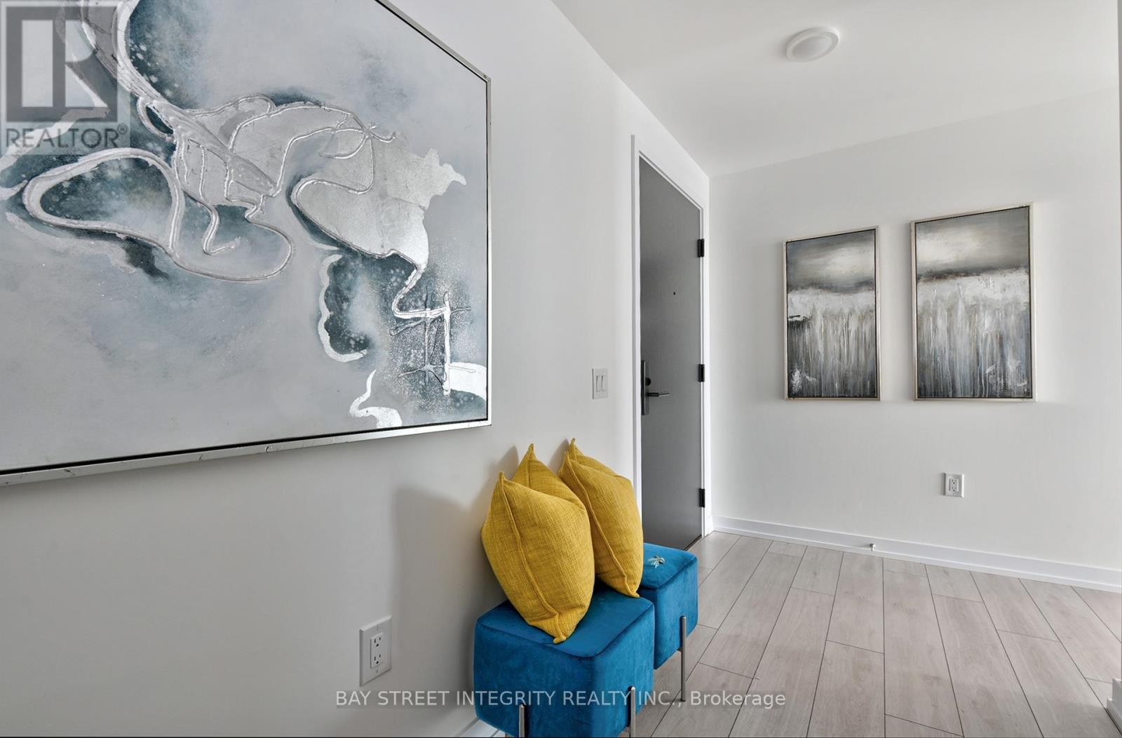 Property at 503 - 500 DUPONT STREET image 4