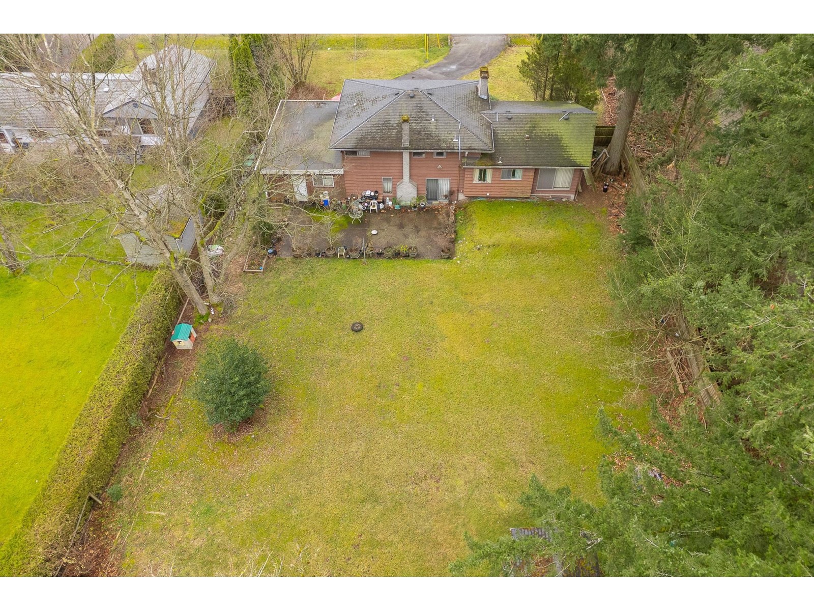Property at 14457 110 AVENUE image 2