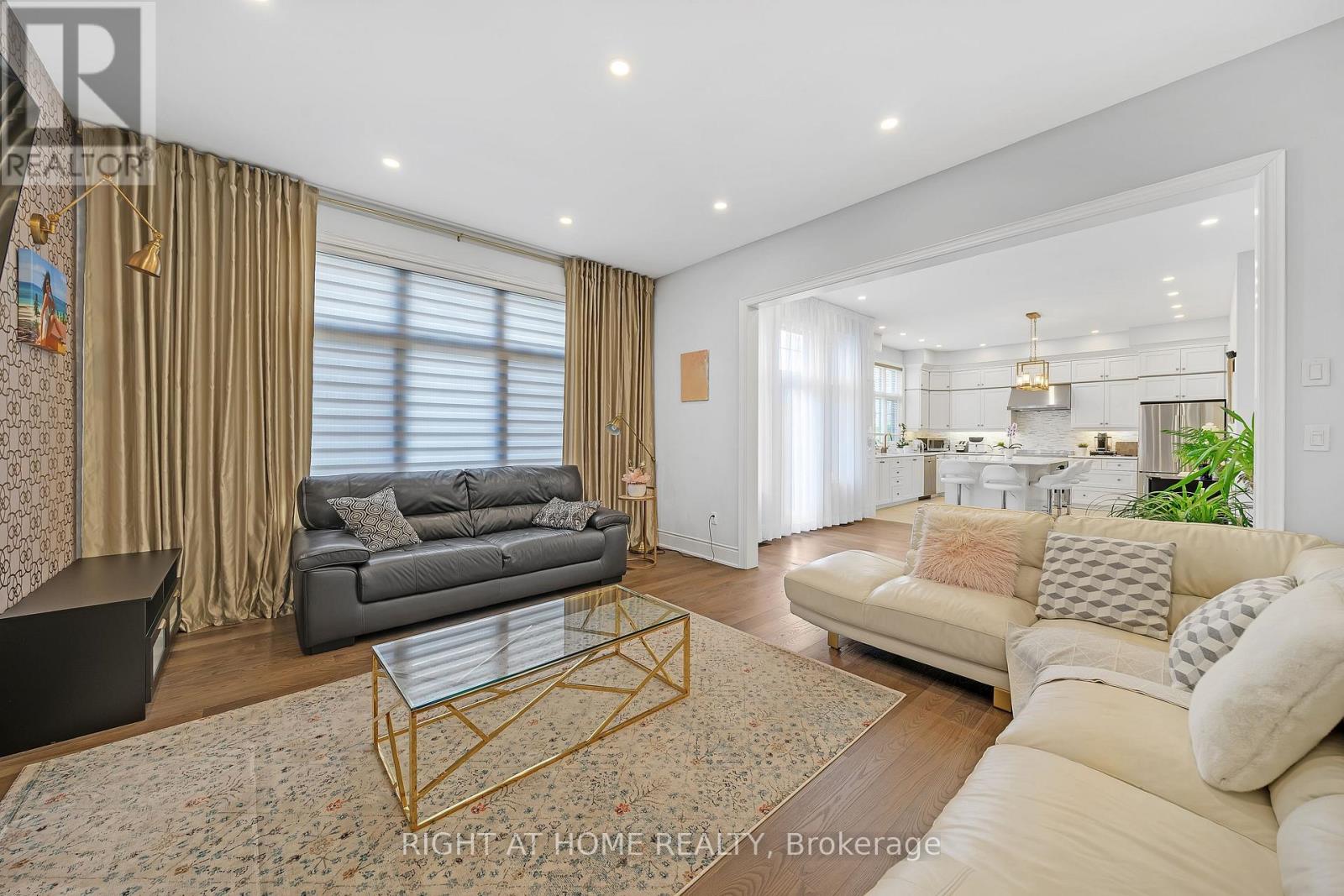 Property at 45 CAIRNS GATE image 5