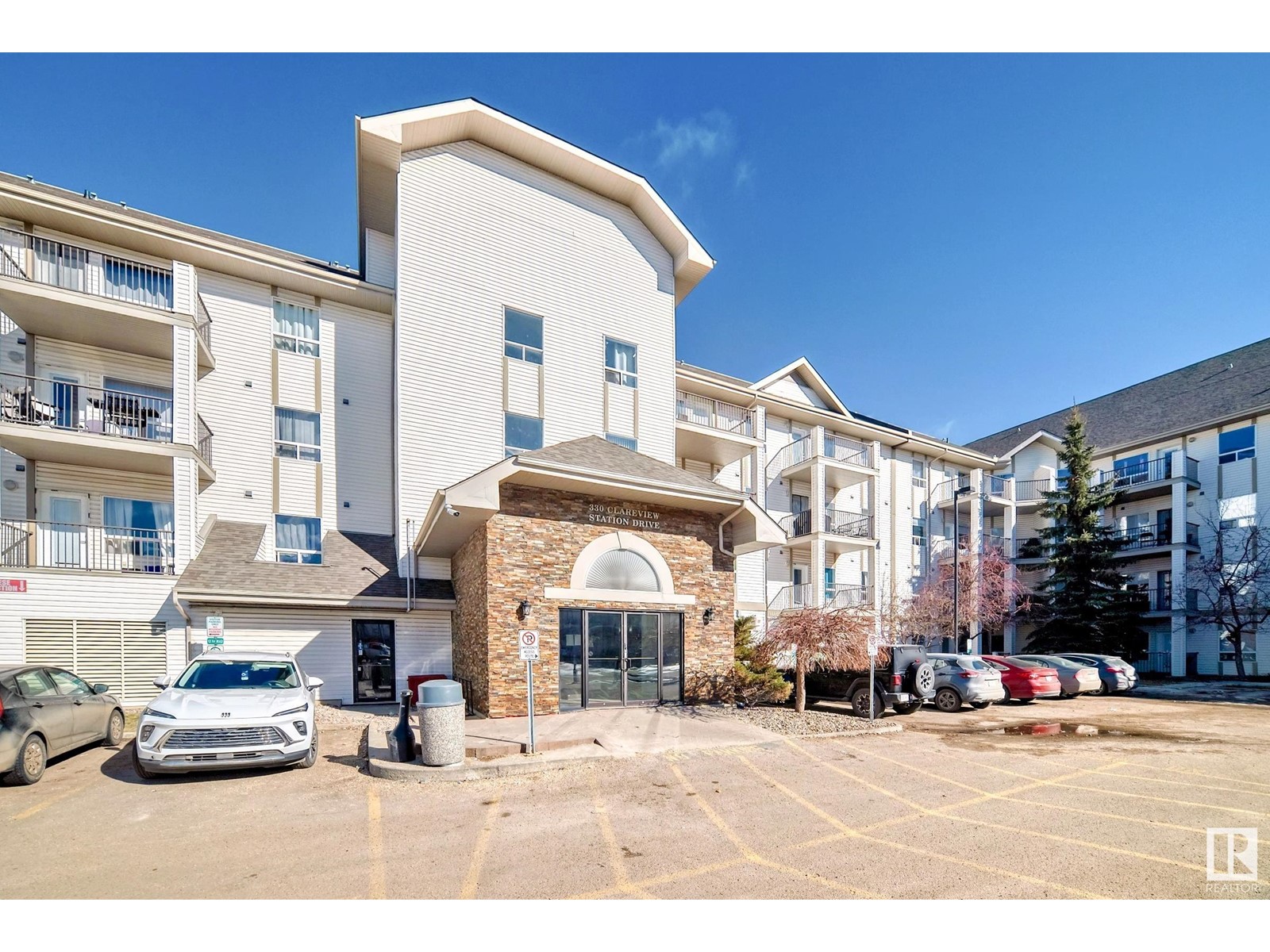 Property at #1130 330 CLAREVIEW STATION DR NW image 1