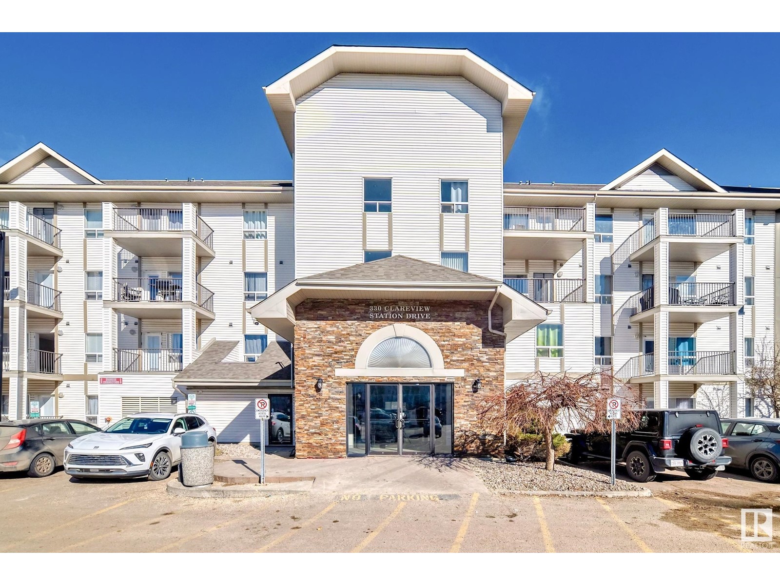 Property at #1130 330 CLAREVIEW STATION DR NW image 2