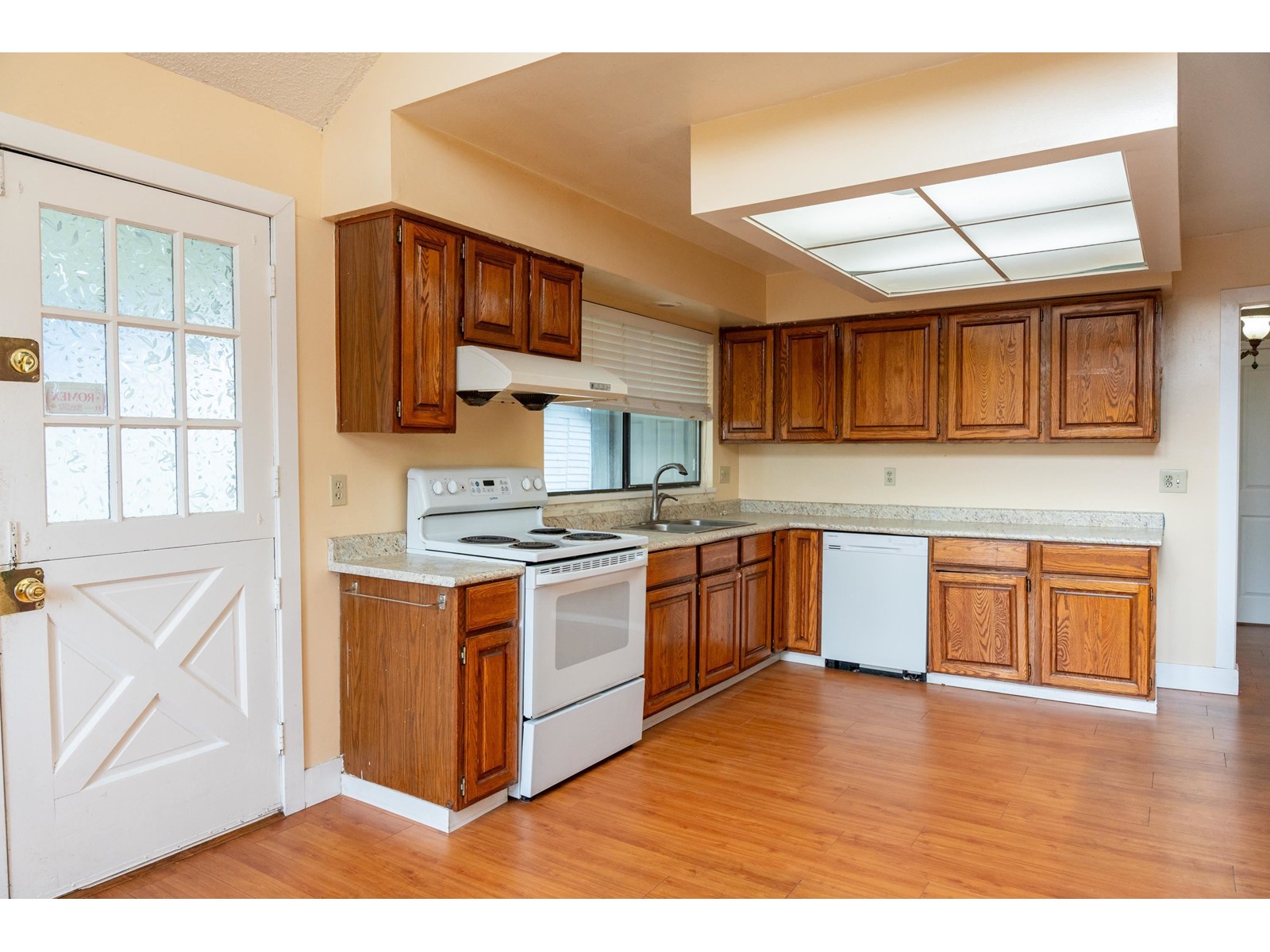 9213 133rd Street, Surrey, British Columbia  V3V 7E3 - Photo 11 - R2971995