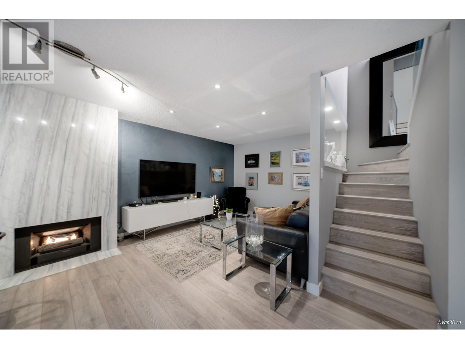 3903 Pender Street, Burnaby, British Columbia  V5C 2L7 - Photo 14 - R2974372