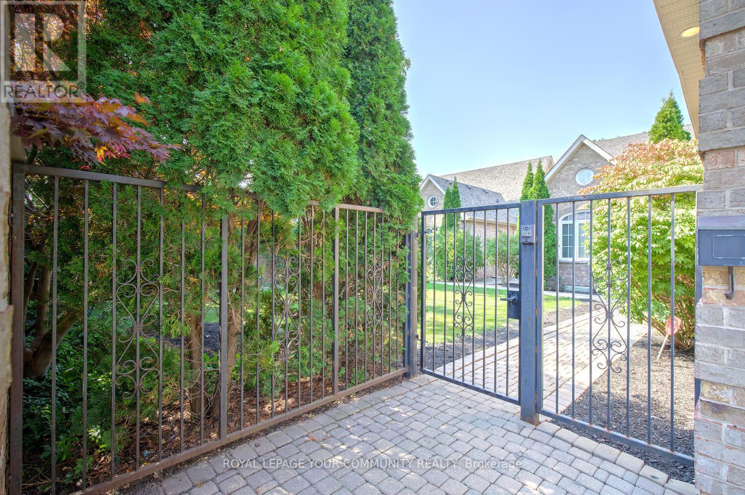 Property at 9838 KEELE STREET image 3