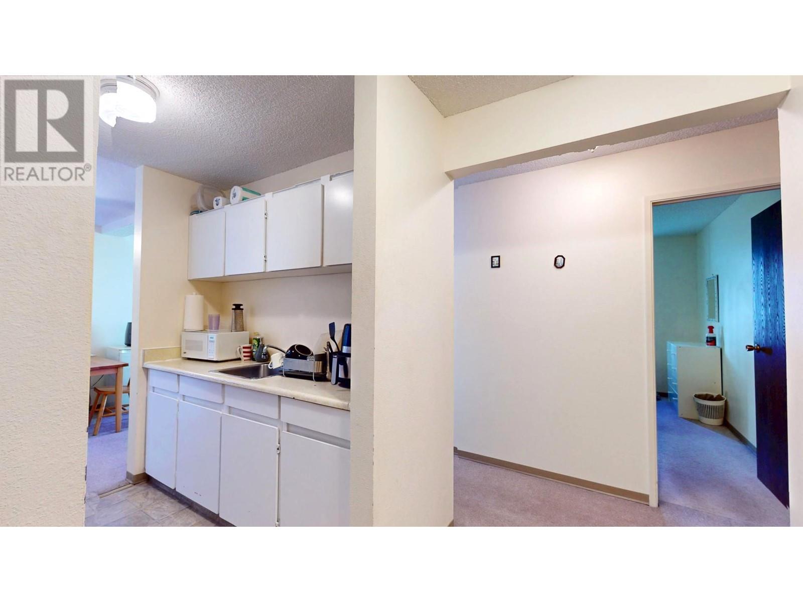 1804 Alpine Drive Unit# 210, Elkford, British Columbia  V0B 1H0 - Photo 2 - 10329127