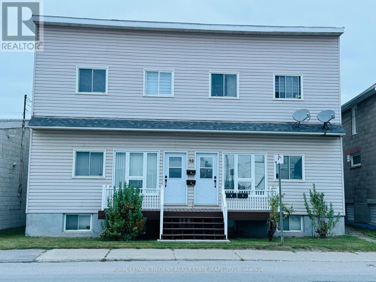 Property at 32 RIVERSIDE DRIVE image 1