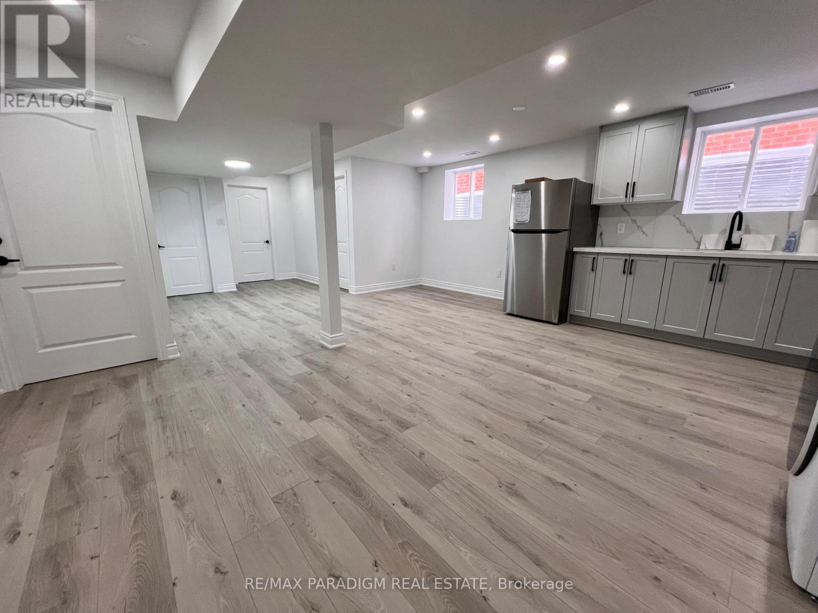 Bsmt - 691 Ashprior Avenue, Mississauga, Ontario  L5R 3N8 - Photo 6 - W12003417