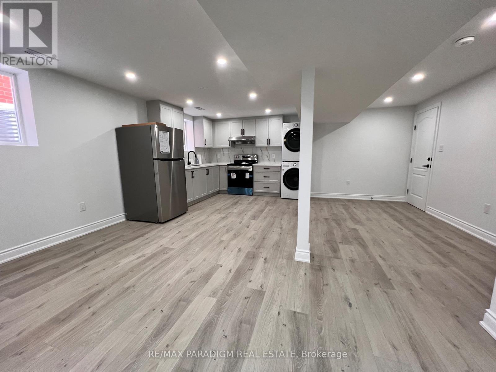 Bsmt - 691 Ashprior Avenue, Mississauga, Ontario  L5R 3N8 - Photo 8 - W12003417
