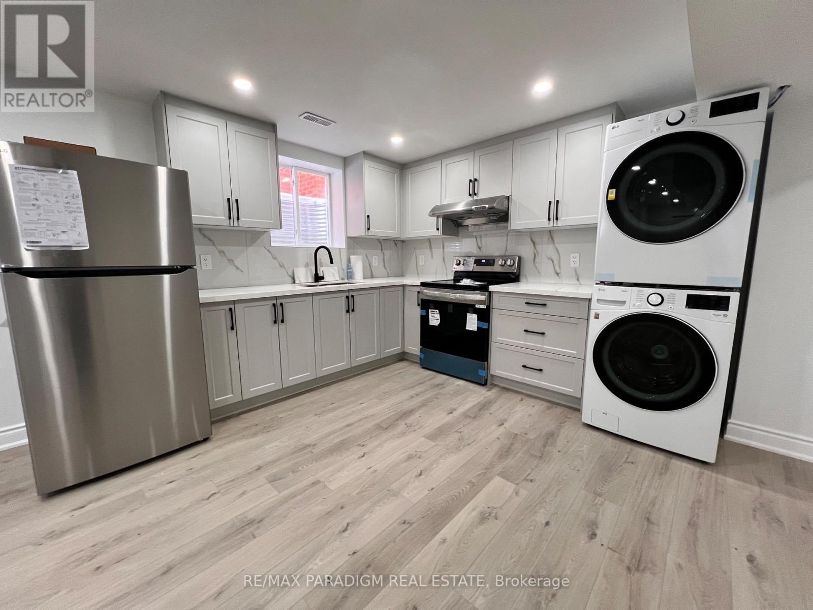 Bsmt - 691 Ashprior Avenue, Mississauga, Ontario  L5R 3N8 - Photo 9 - W12003417