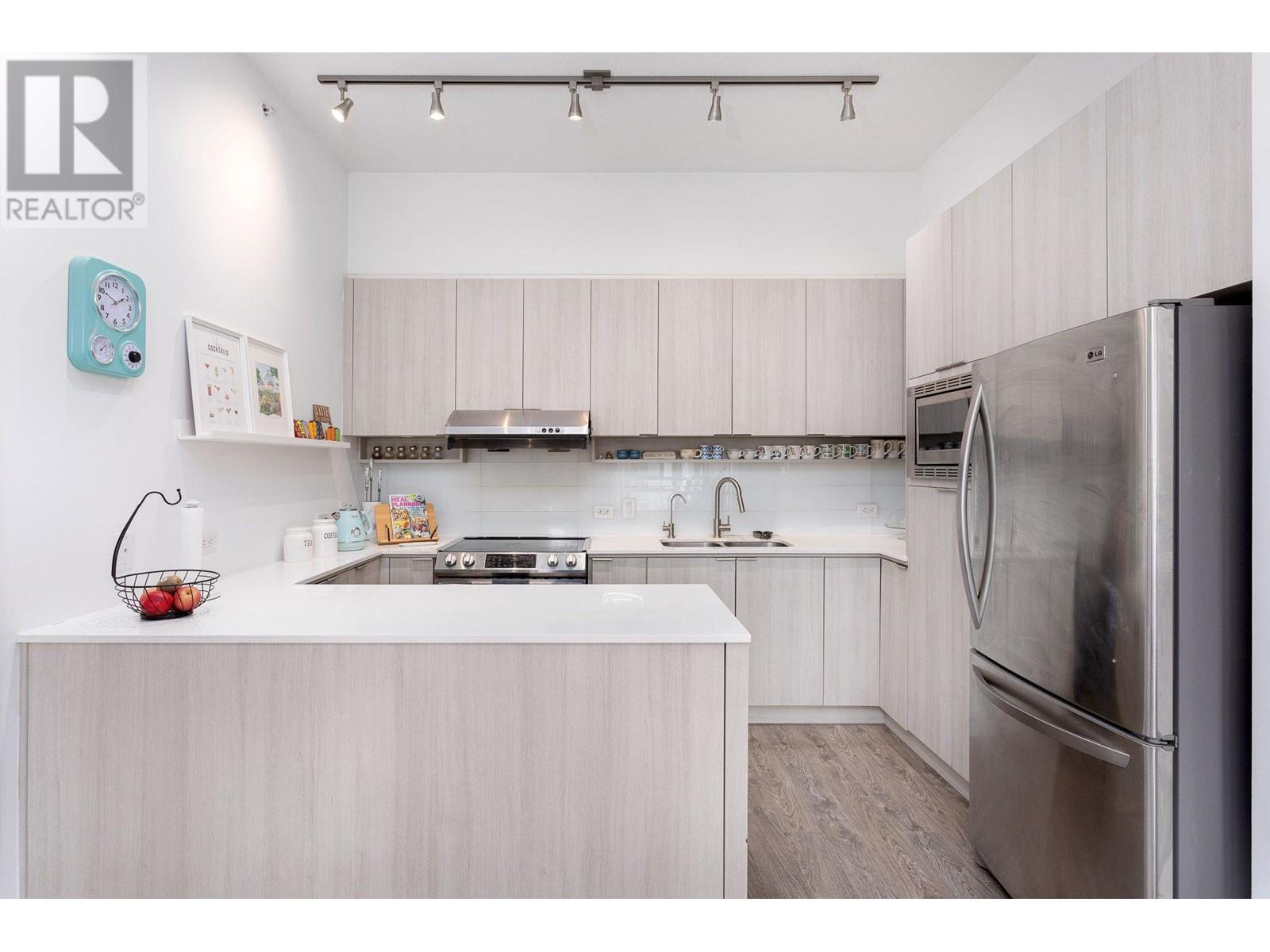 407 555 Foster Avenue, Coquitlam, British Columbia  V3J 0B6 - Photo 14 - R2974363