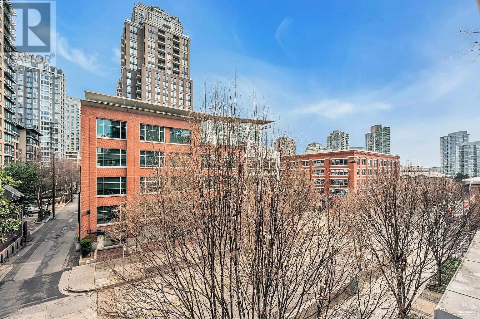 Listing Picture 21 of 31 : 406 1133 HOMER STREET, Vancouver / 溫哥華 - 魯藝地產 Yvonne Lu Group - MLS Medallion Club Member