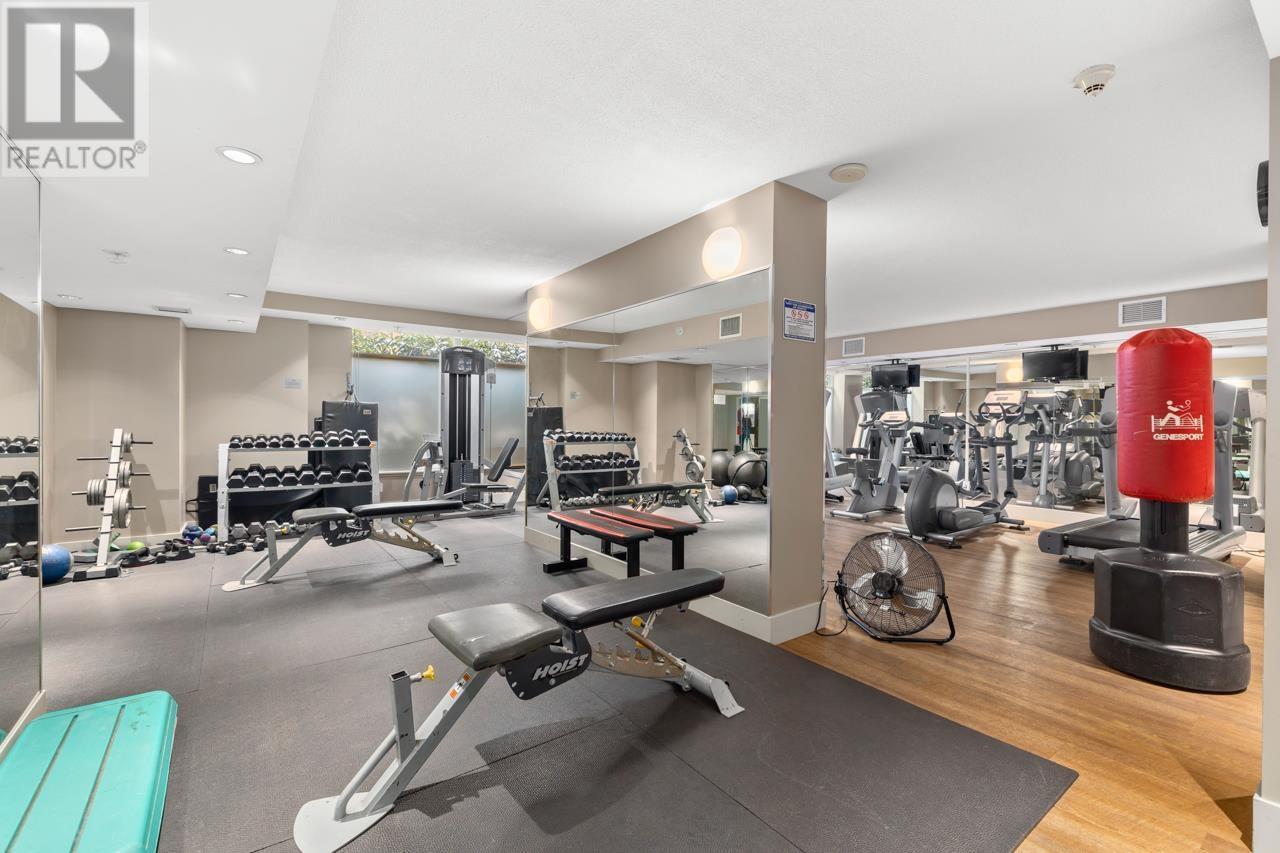 Listing Picture 24 of 31 : 406 1133 HOMER STREET, Vancouver / 溫哥華 - 魯藝地產 Yvonne Lu Group - MLS Medallion Club Member