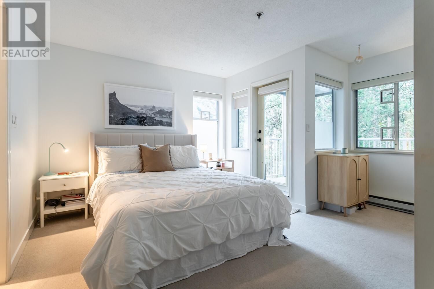 Listing Picture 14 of 31 : 34 7345 SANDBORNE AVENUE, Burnaby / 本拿比 - 魯藝地產 Yvonne Lu Group - MLS Medallion Club Member