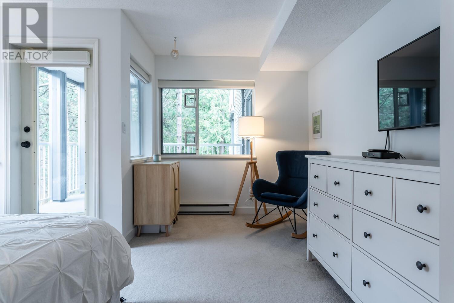 Listing Picture 15 of 31 : 34 7345 SANDBORNE AVENUE, Burnaby / 本拿比 - 魯藝地產 Yvonne Lu Group - MLS Medallion Club Member