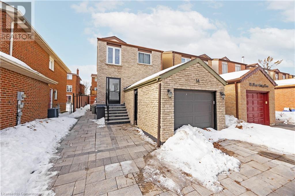 Property at 14 LAUREL VALLEY Court image 2