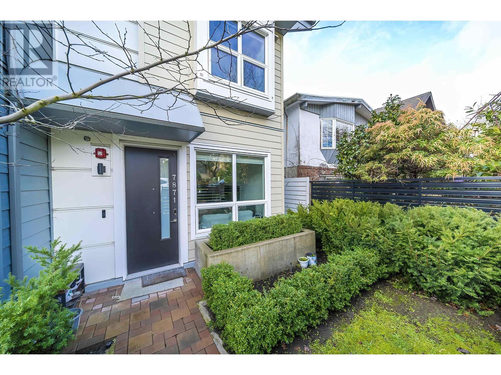 7871 French Street, Vancouver, British Columbia  V6P 4V8 - Photo 2 - R2970798