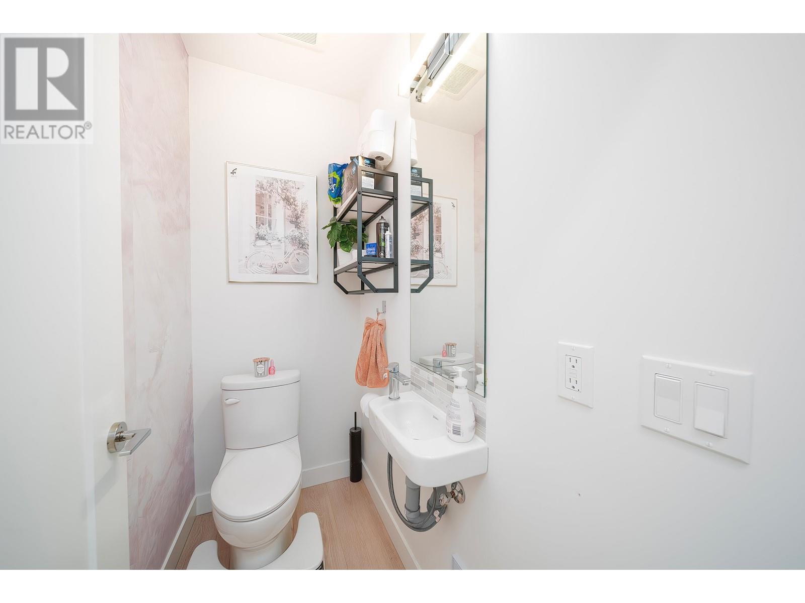 7871 French Street, Vancouver, British Columbia  V6P 4V8 - Photo 10 - R2970798