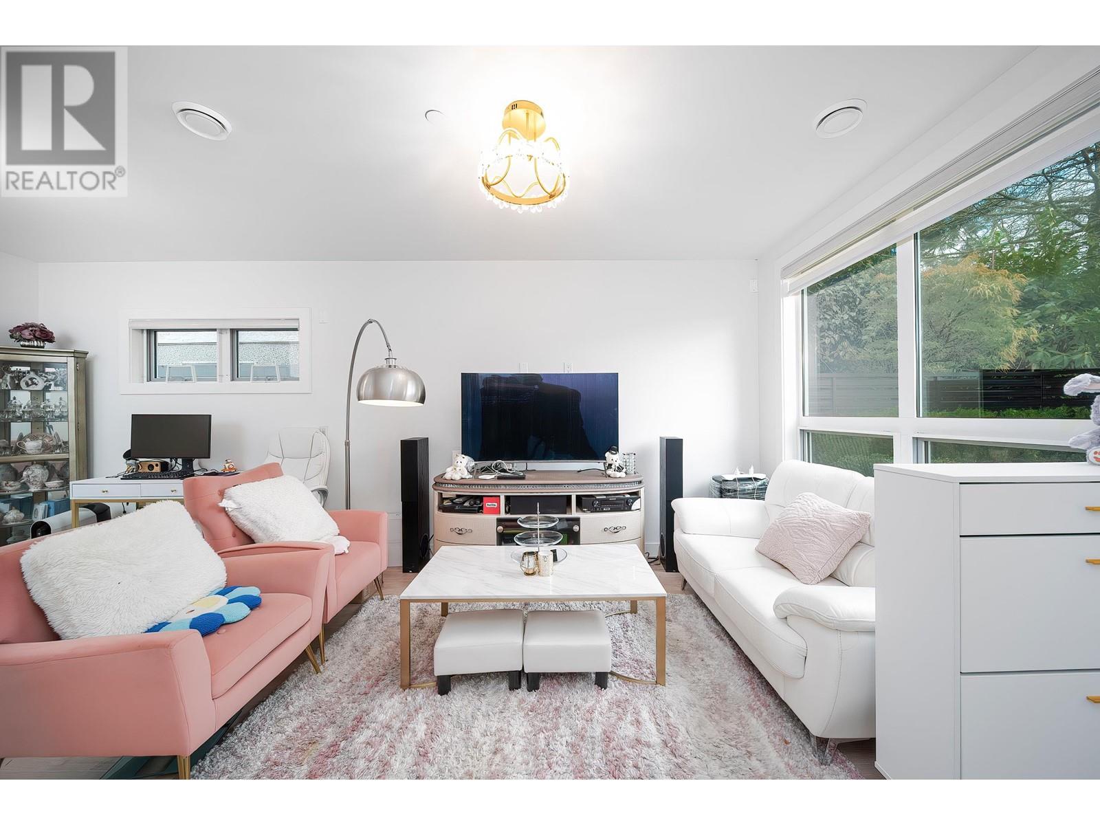 7871 French Street, Vancouver, British Columbia  V6P 4V8 - Photo 4 - R2970798