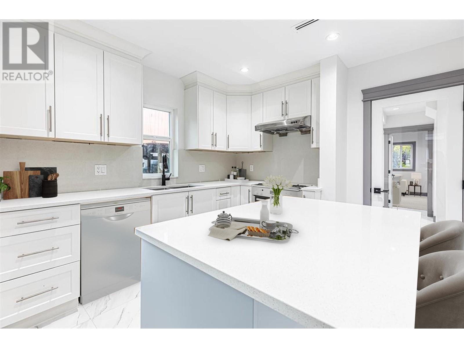 1008 E 24th Avenue, Vancouver, British Columbia  V5V 2B1 - Photo 11 - R2973227