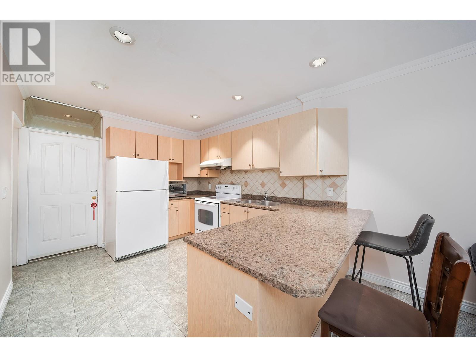 8030 11th Avenue, Burnaby, British Columbia  V3N 2N7 - Photo 20 - R2974354
