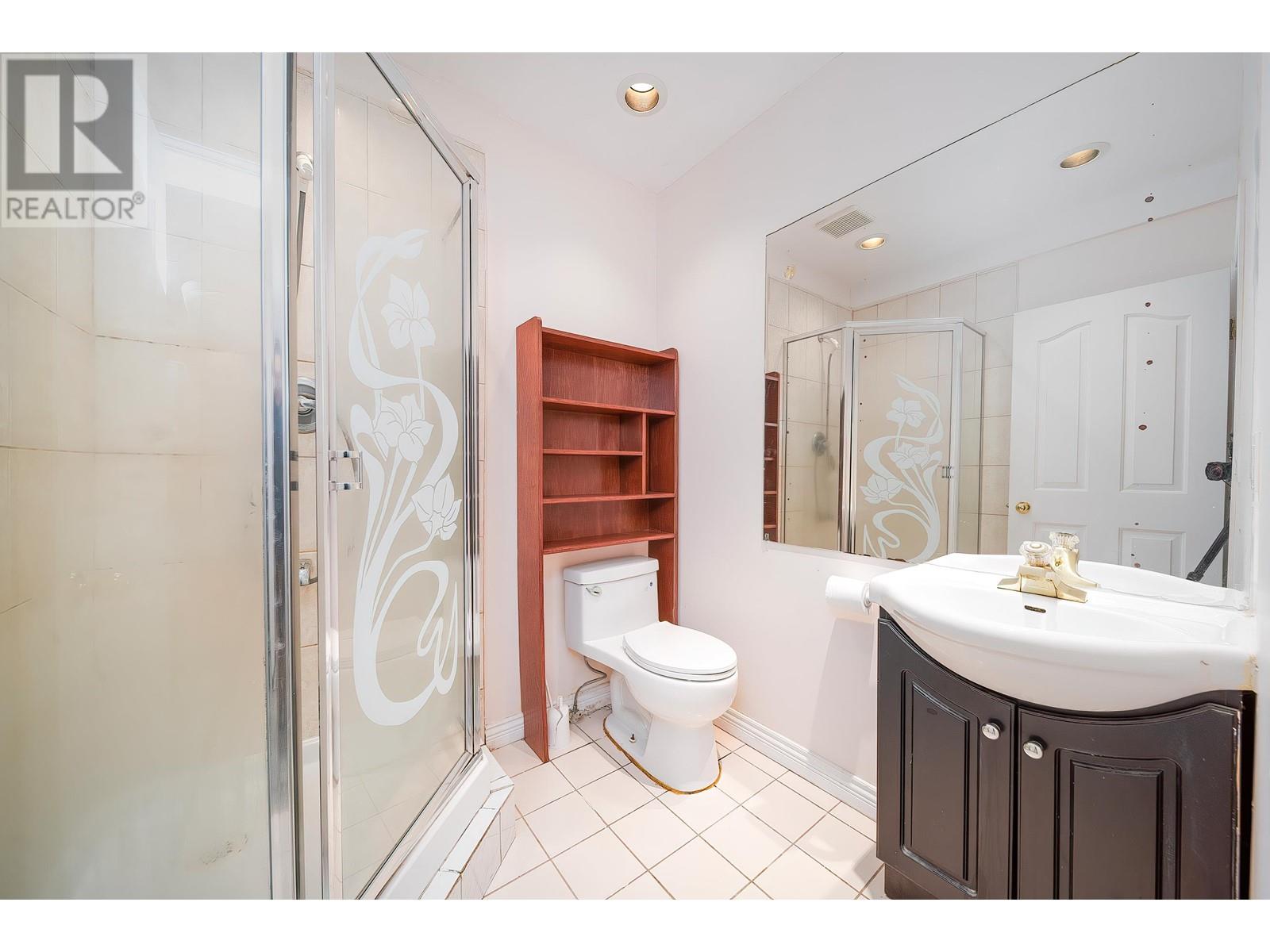 8030 11th Avenue, Burnaby, British Columbia  V3N 2N7 - Photo 15 - R2974354