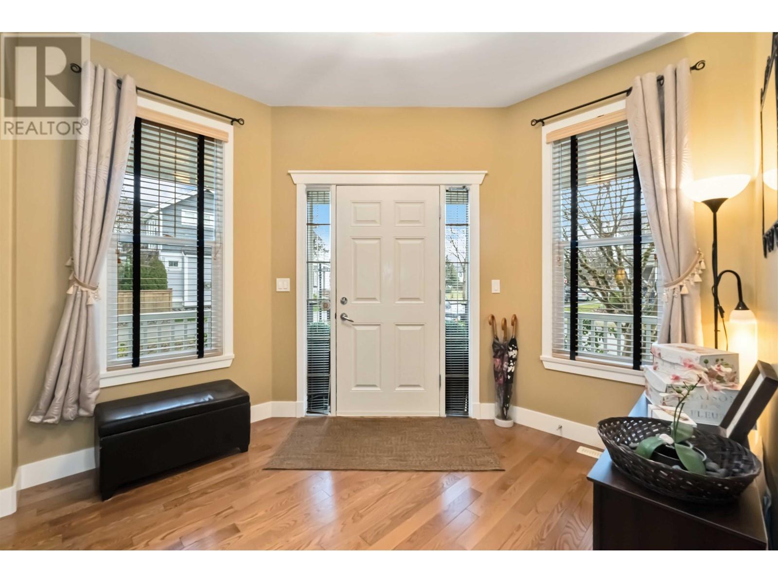 11151 Carter Close, Pitt Meadows, British Columbia  V3Y 0B4 - Photo 3 - R2974005