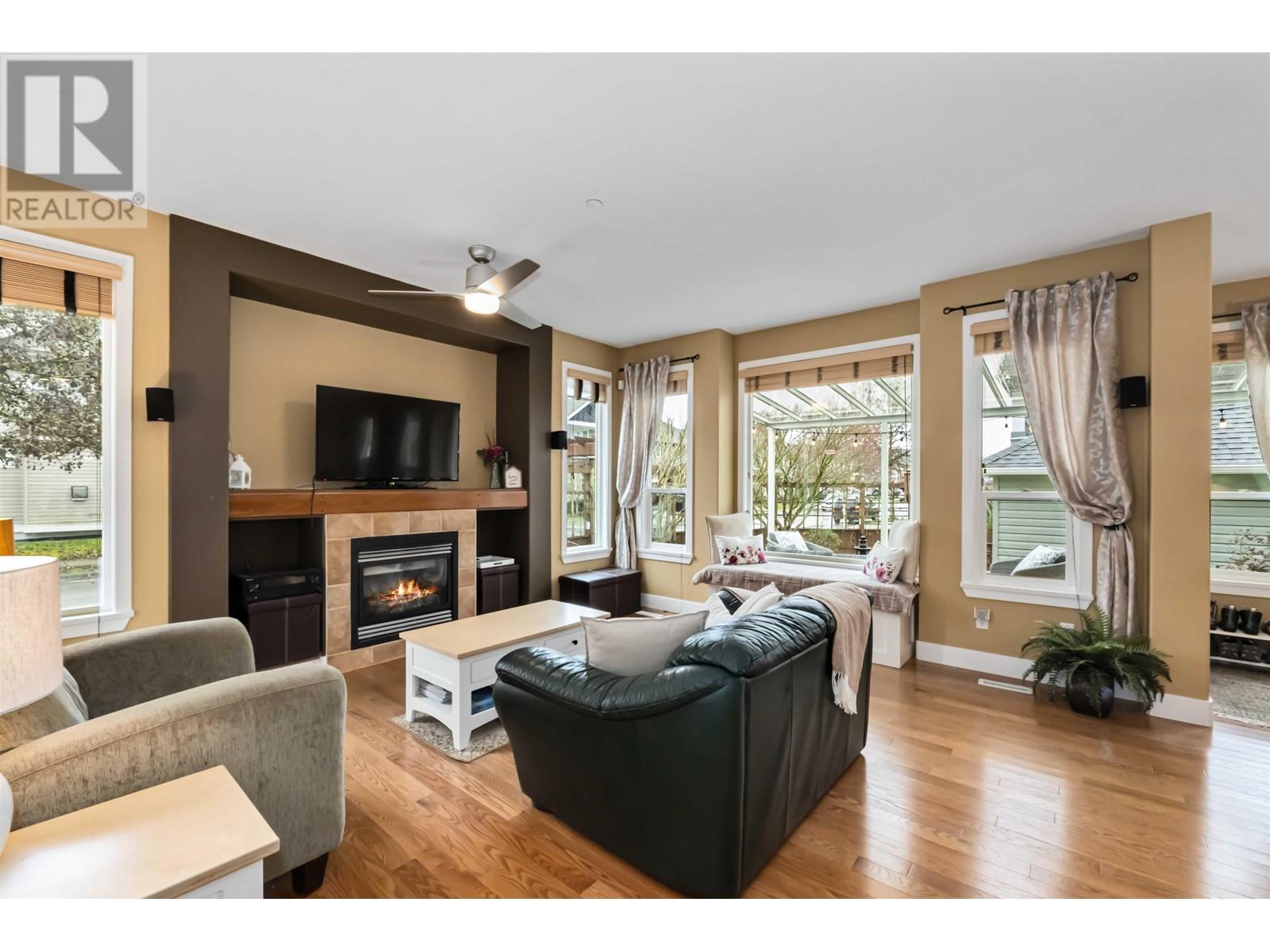11151 Carter Close, Pitt Meadows, British Columbia  V3Y 0B4 - Photo 9 - R2974005