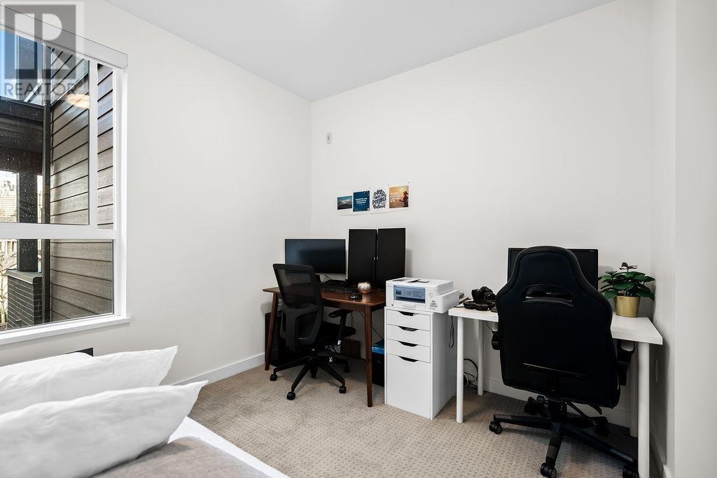 301 7169 14th Avenue, Burnaby, British Columbia  V3N 0H6 - Photo 29 - R2974209