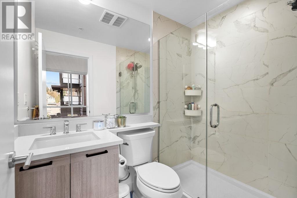 301 7169 14th Avenue, Burnaby, British Columbia  V3N 0H6 - Photo 26 - R2974209