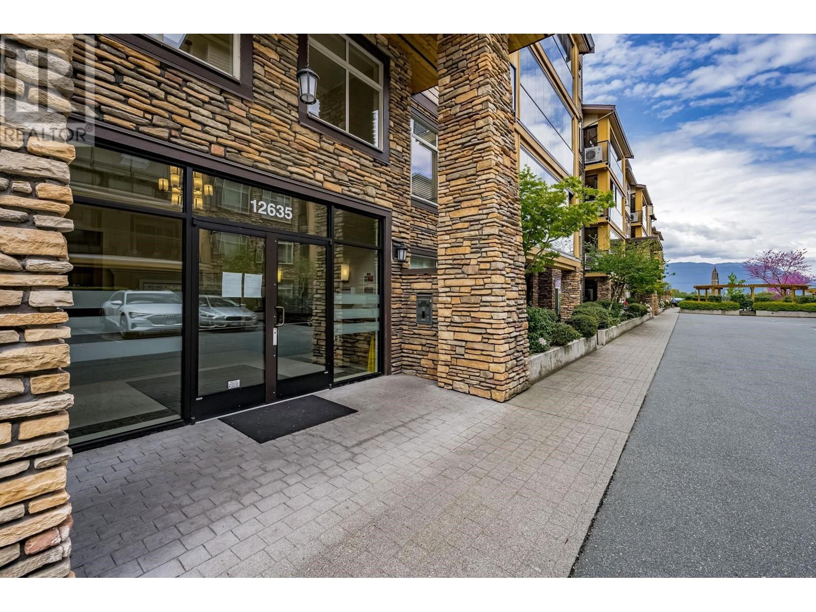419 12635 190a Street, Pitt Meadows, British Columbia  V3Y 0E8 - Photo 4 - R2973902