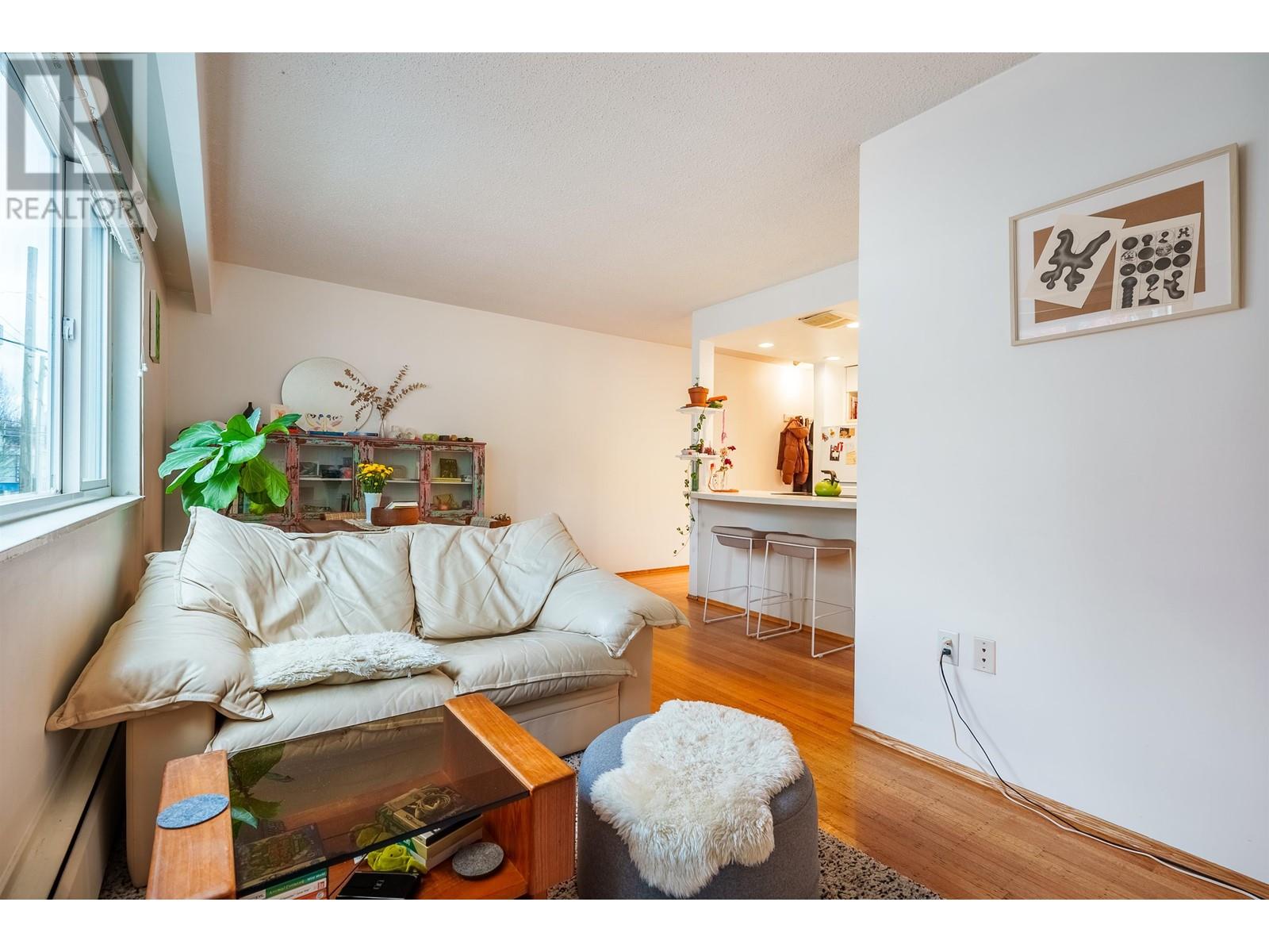 2 1235 W 10th Avenue, Vancouver, British Columbia  V6H 1J5 - Photo 7 - R2974189
