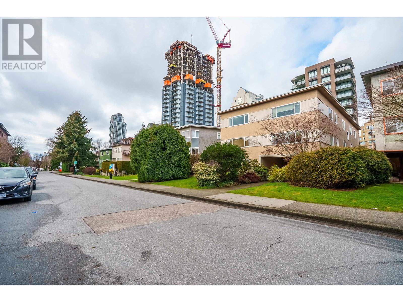 2 1235 W 10th Avenue, Vancouver, British Columbia  V6H 1J5 - Photo 2 - R2974189
