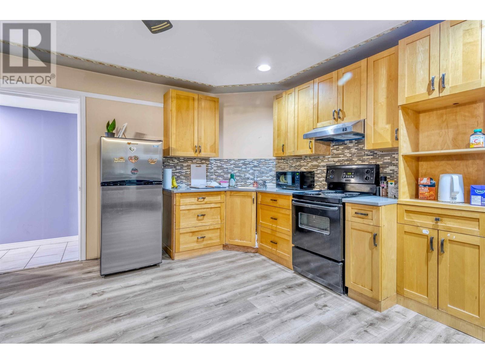 716 Crane Place, New Westminster, British Columbia  V3M 6P5 - Photo 33 - R2971735