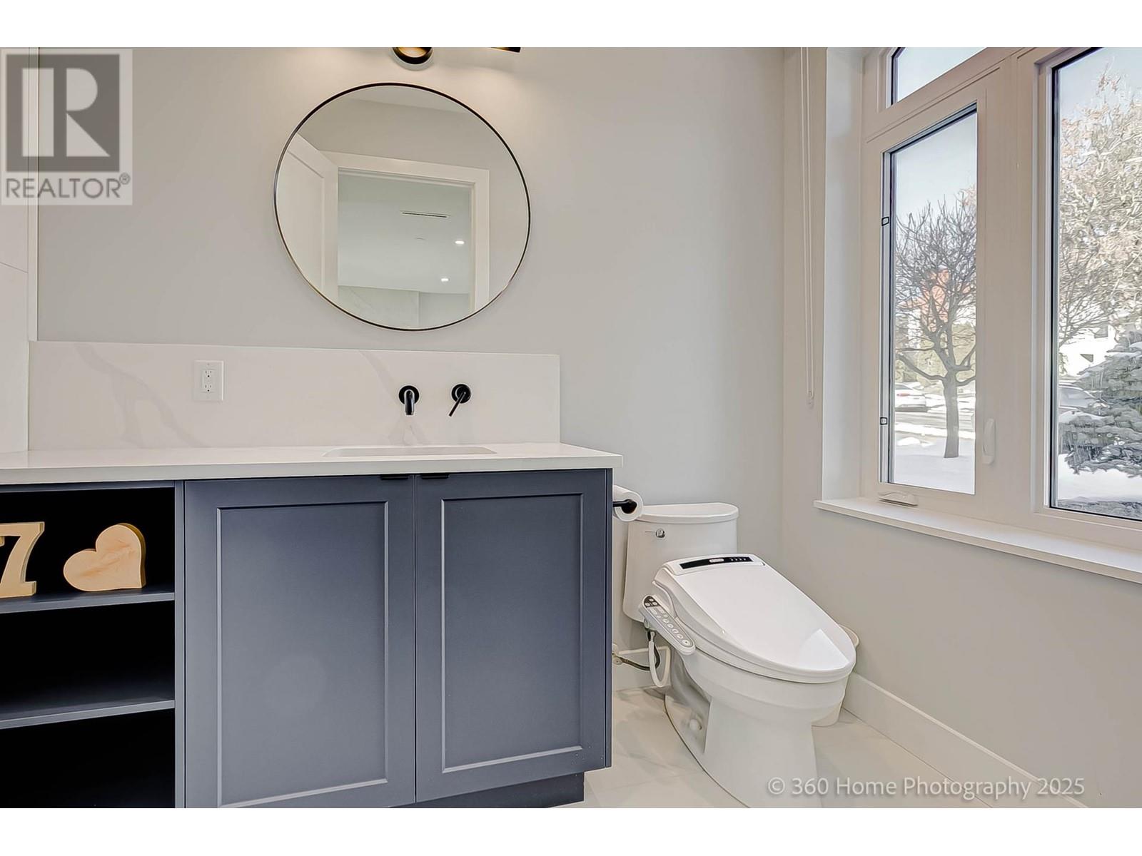 Listing Picture 22 of 33 : 2714 E 56TH AVENUE, Vancouver / 溫哥華 - 魯藝地產 Yvonne Lu Group - MLS Medallion Club Member