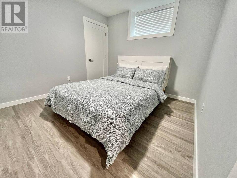 Listing Picture 29 of 33 : 2714 E 56TH AVENUE, Vancouver / 溫哥華 - 魯藝地產 Yvonne Lu Group - MLS Medallion Club Member