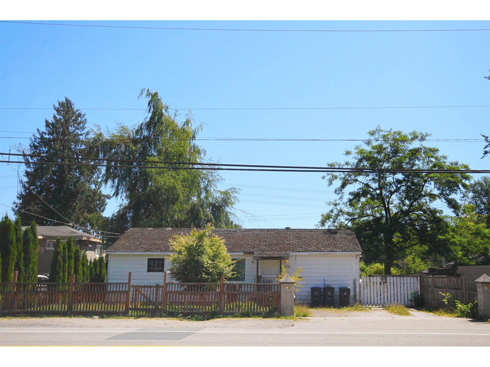 Property at 10618 140 STREET image 1