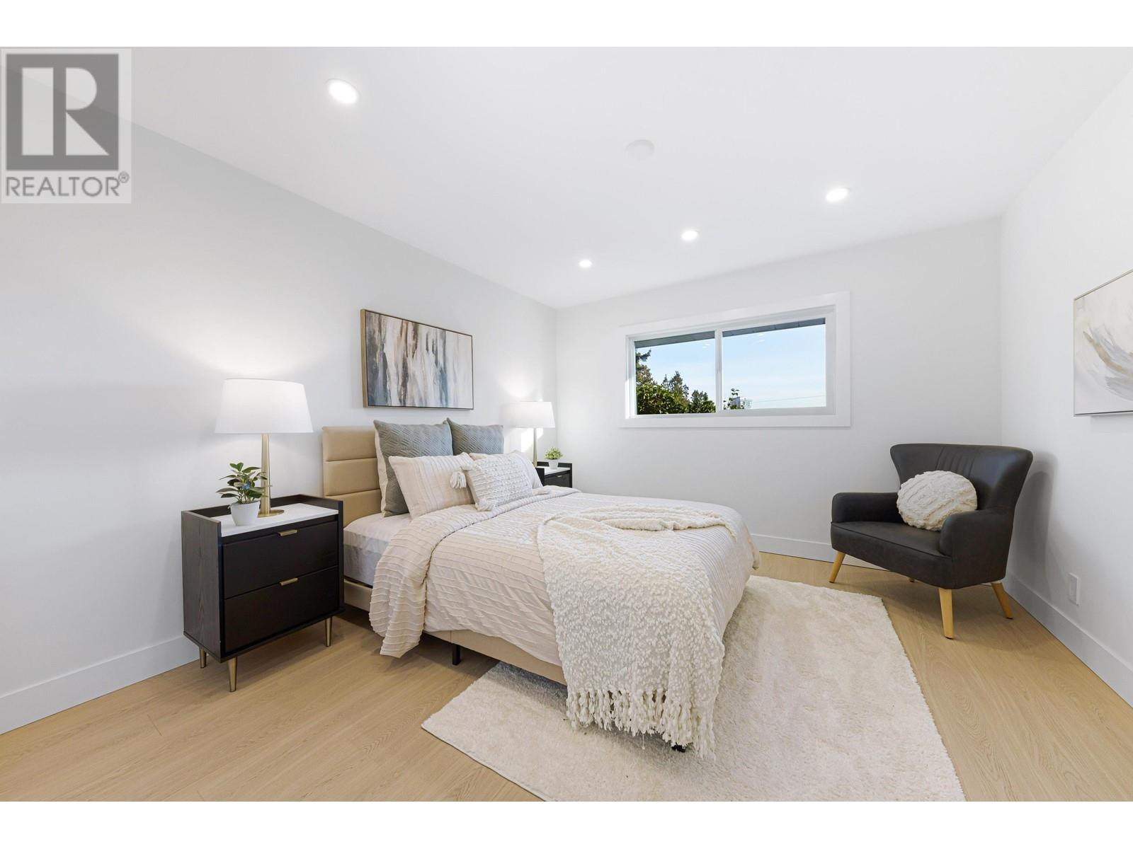 1225 Cloverley Street, North Vancouver, British Columbia  V7L 1N7 - Photo 13 - R2973771
