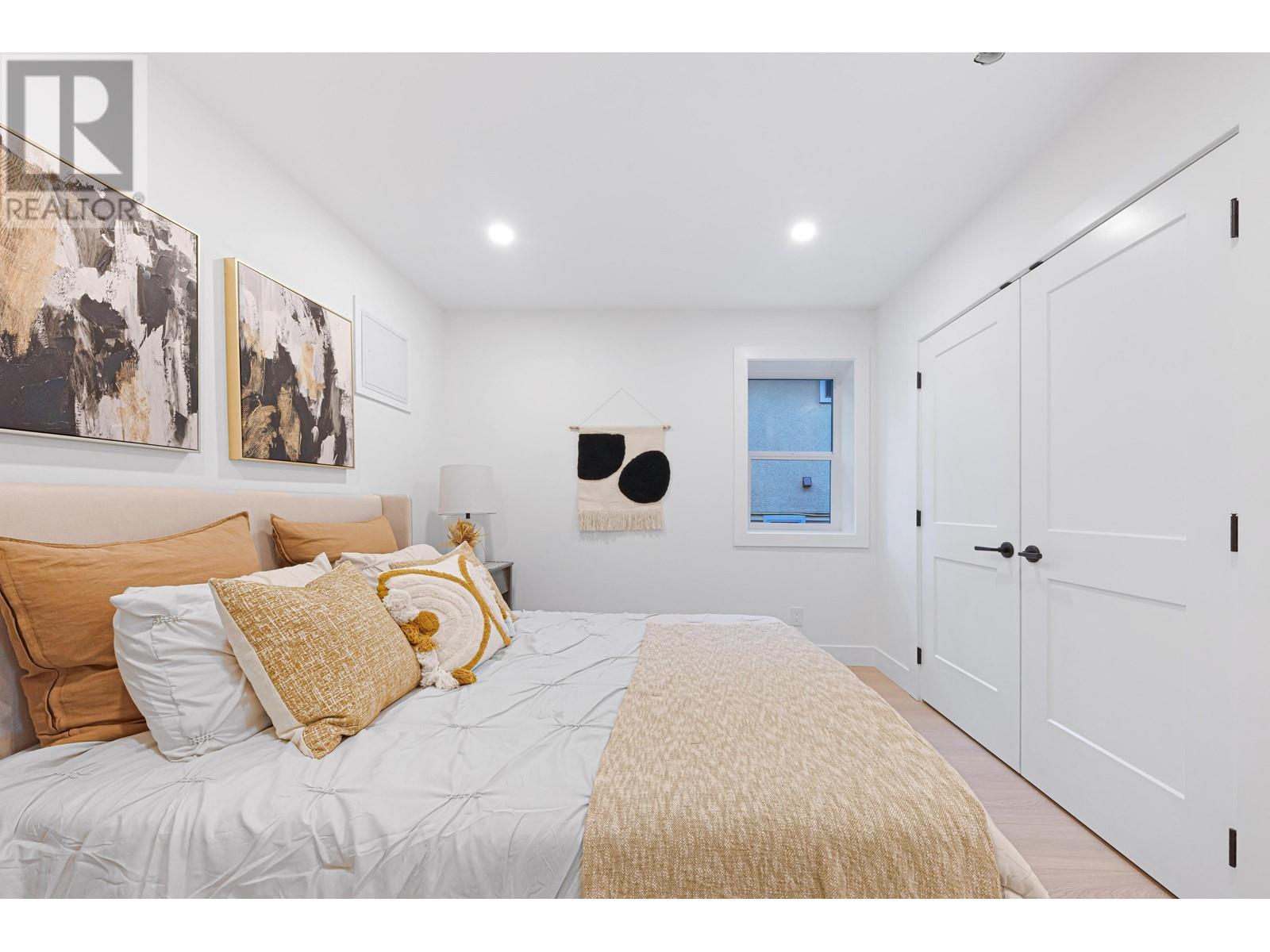 1225 Cloverley Street, North Vancouver, British Columbia  V7L 1N7 - Photo 34 - R2973771