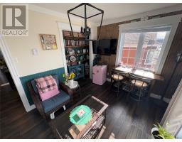 1 Brookside Road