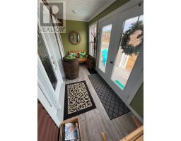 1 Brookside Road