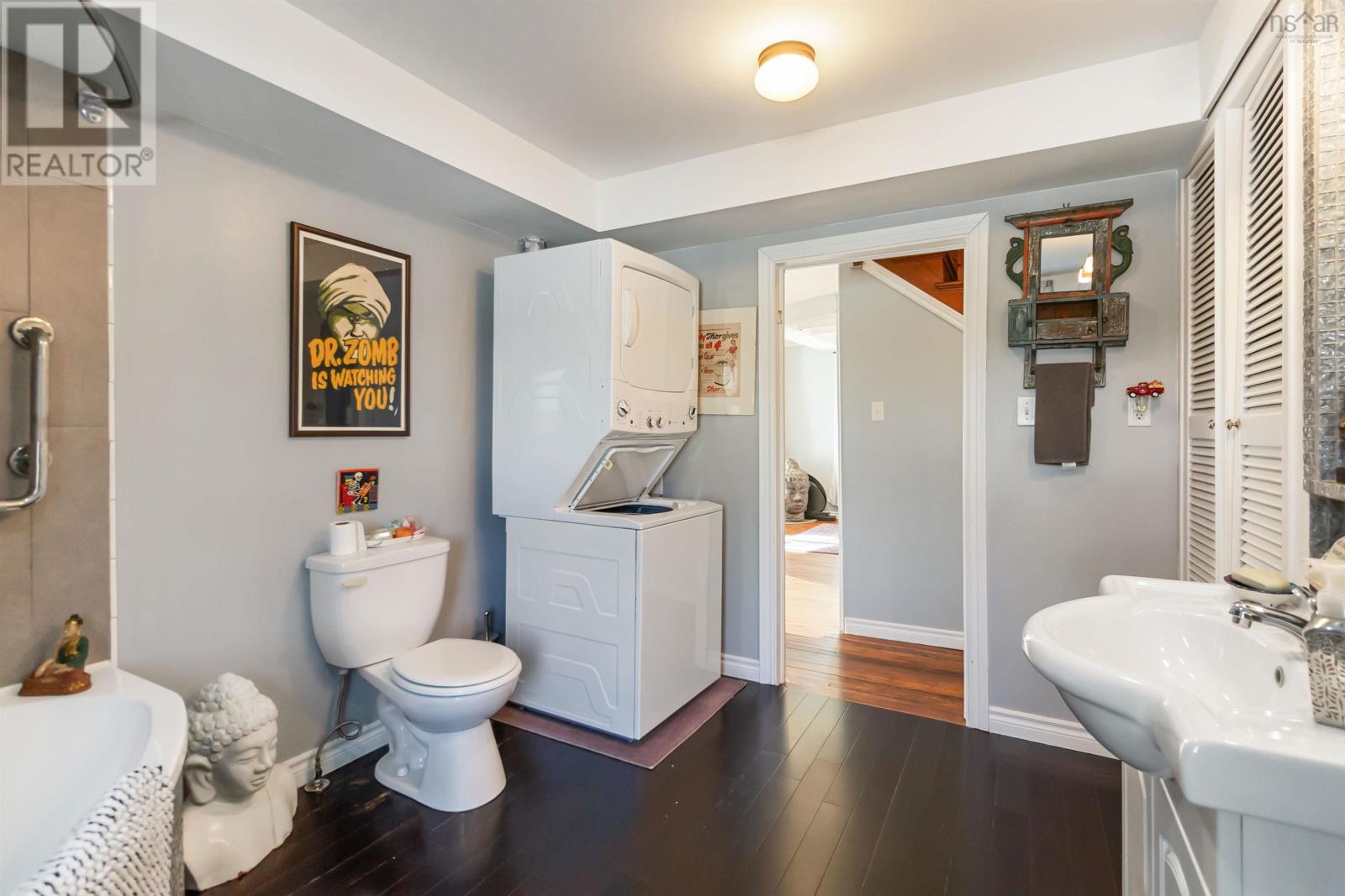 100 Elm Street, Bridgewater, Nova Scotia  B4V 2V4 - Photo 21 - 202504220