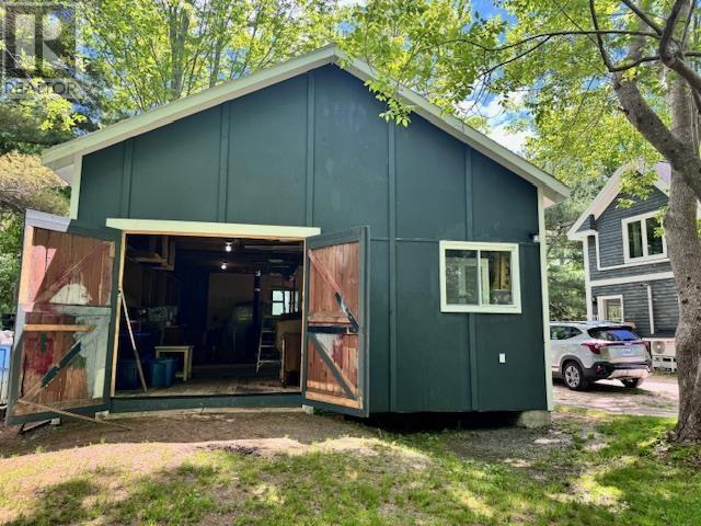 100 Elm Street, Bridgewater, Nova Scotia  B4V 2V4 - Photo 36 - 202504220